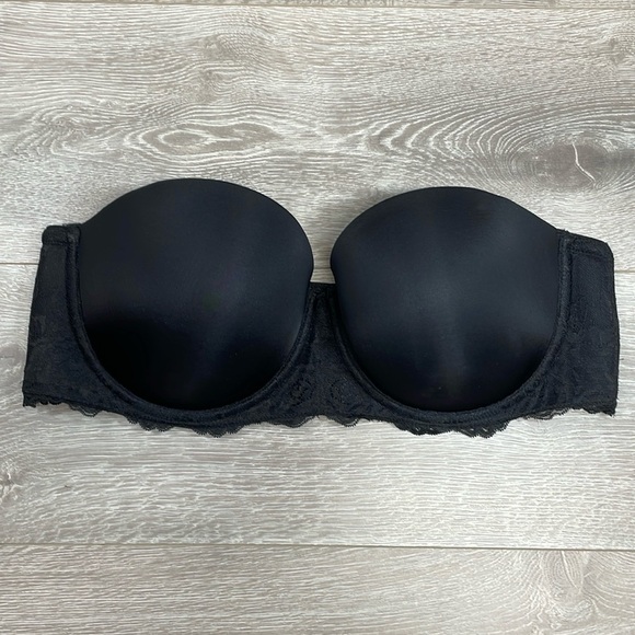 NWOT Torrid Curve Bombshell Everyday Strapless Bra Lightly Lined Underwire 42D - Picture 1 of 16